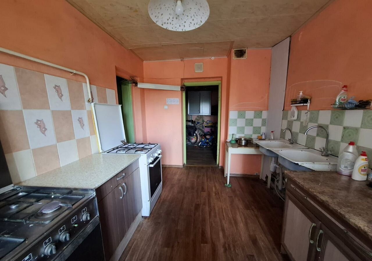 комната г Колпино ул Металлургов 4 р-н Колпинский фото 19