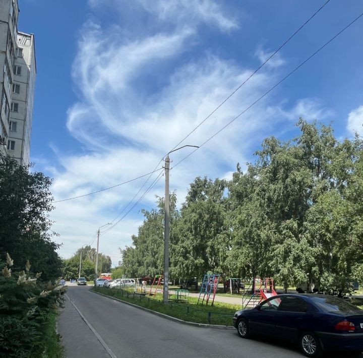 квартира г Барнаул р-н Индустриальный тракт Павловский 267/103 фото 2
