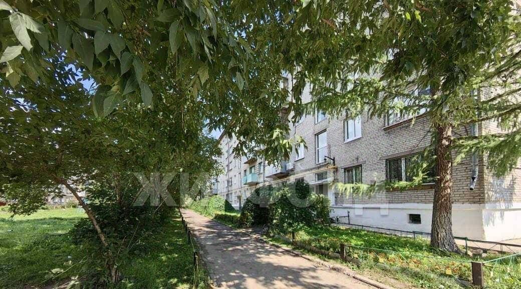 квартира г Барнаул р-н Железнодорожный ул Антона Петрова 140 фото 13