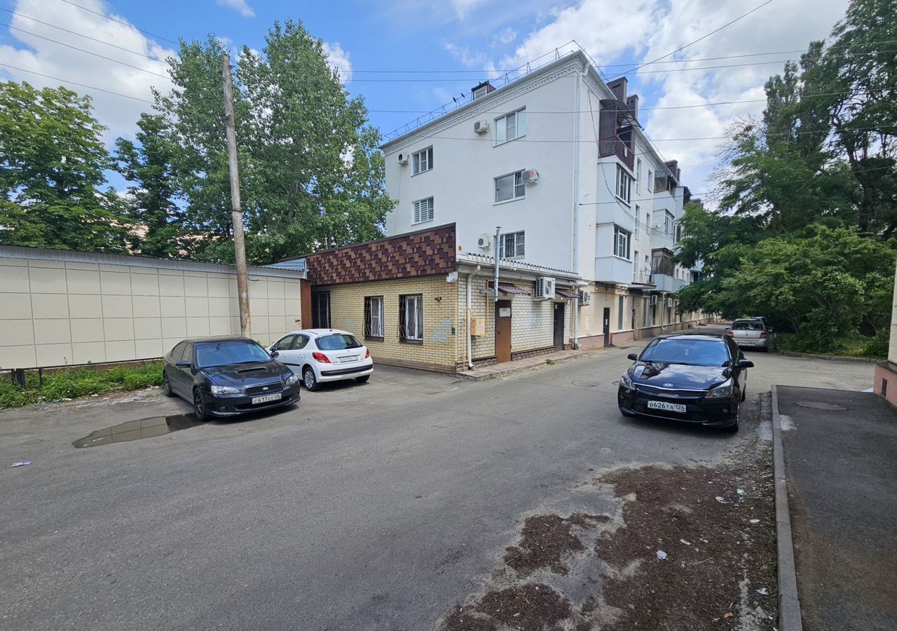 торговое помещение г Ставрополь р-н Промышленный ул Ленина 426 фото 2