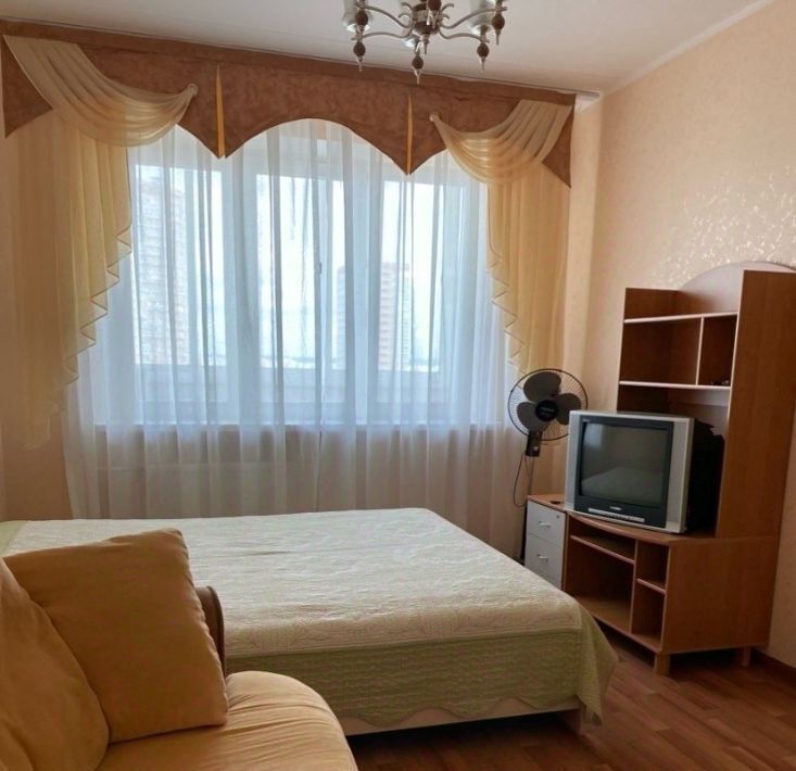 квартира г Набережные Челны р-н Центральный 36-й комплекс 8/3 фото 1