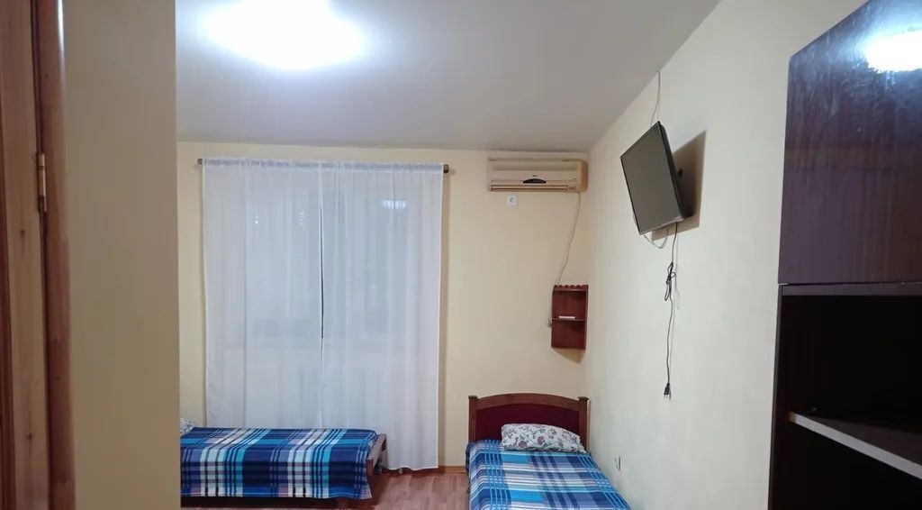 комната р-н Ейский г Ейск ул Рабочая 1б фото 1