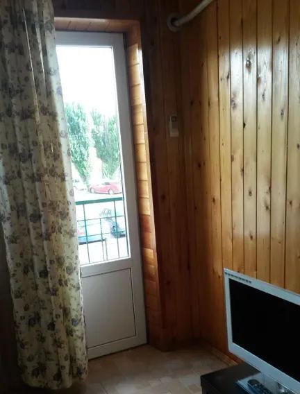 комната р-н Ейский г Ейск ул Рабочая 1б фото 3