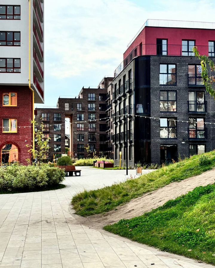 квартира г Тюмень ул. Сергея Джанбровского, д. 2 фото 14