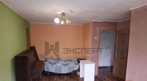квартира г Волгоград р-н Ворошиловский ул Нежинская 1а фото 2