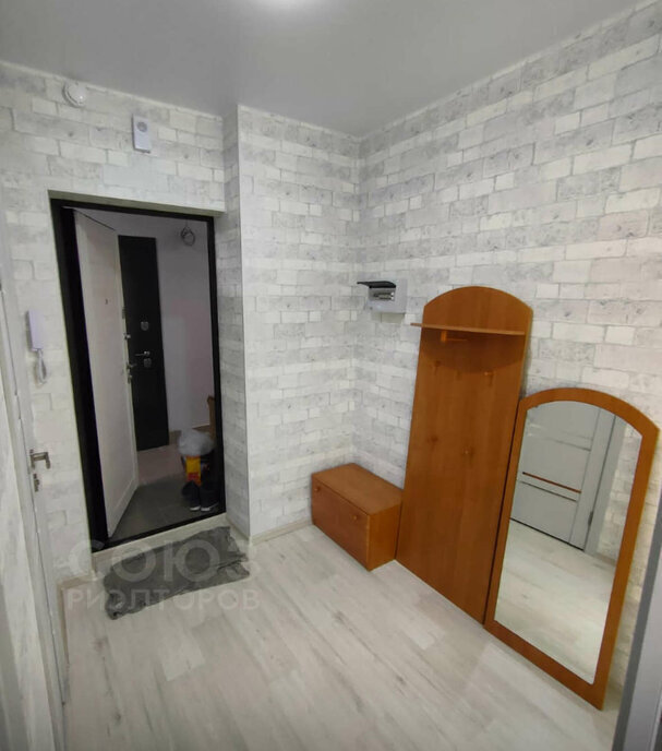 квартира г Волгоград р-н Кировский ул им. Гаря Хохолова 11 фото 3