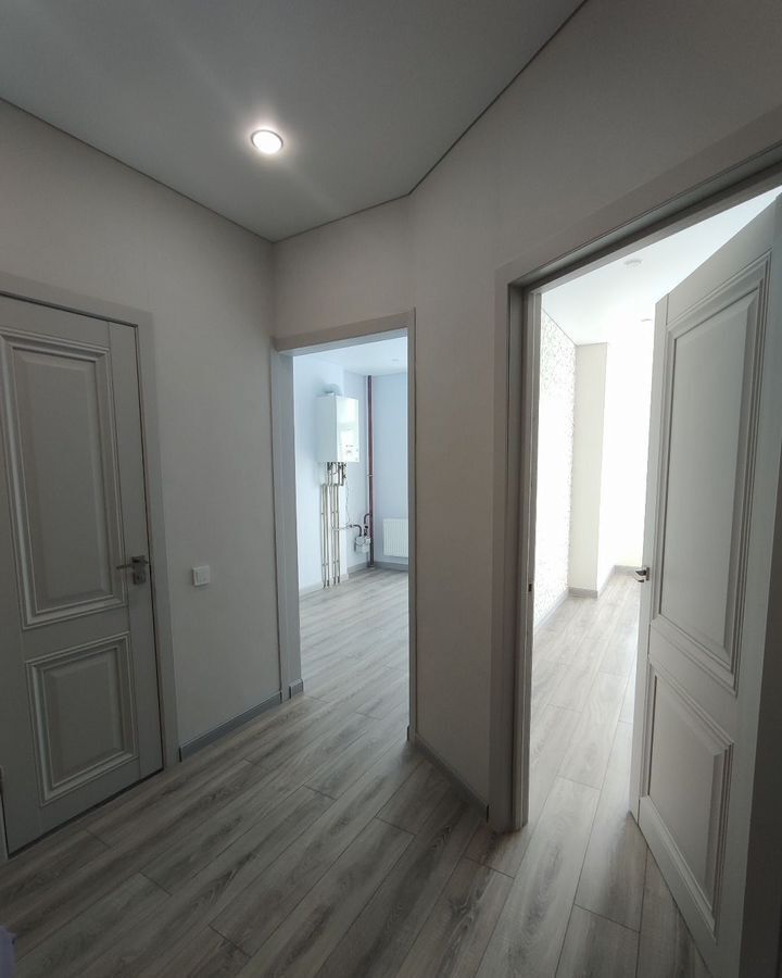 квартира г Калининград р-н Московский ул Аллея смелых 204к/2 фото 2
