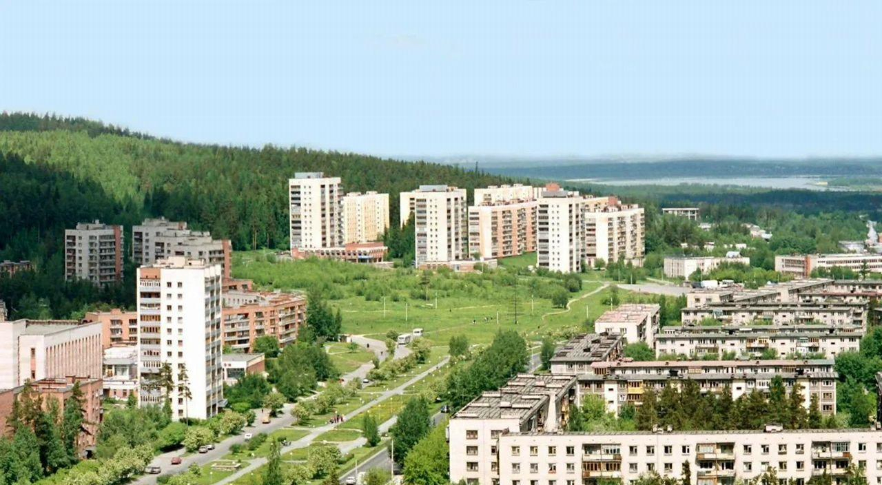 квартира г Новоуральск ул Автозаводская 1 фото 1