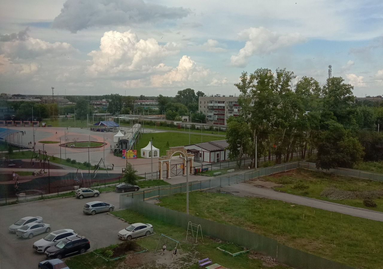 квартира р-н Богдановичский г Богданович ул Кунавина 9 фото 1