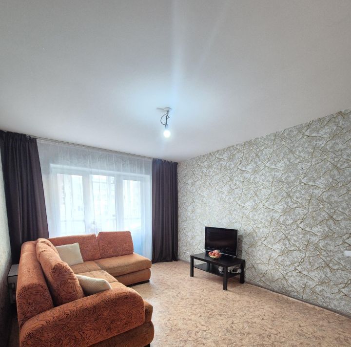 квартира г Омск р-н Центральный ул 21-я Амурская 69к/2 фото 2