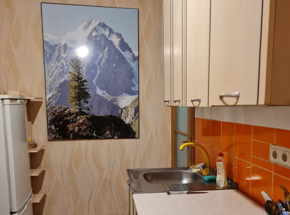 квартира г Горно-Алтайск пр-кт Коммунистический 15 фото 3