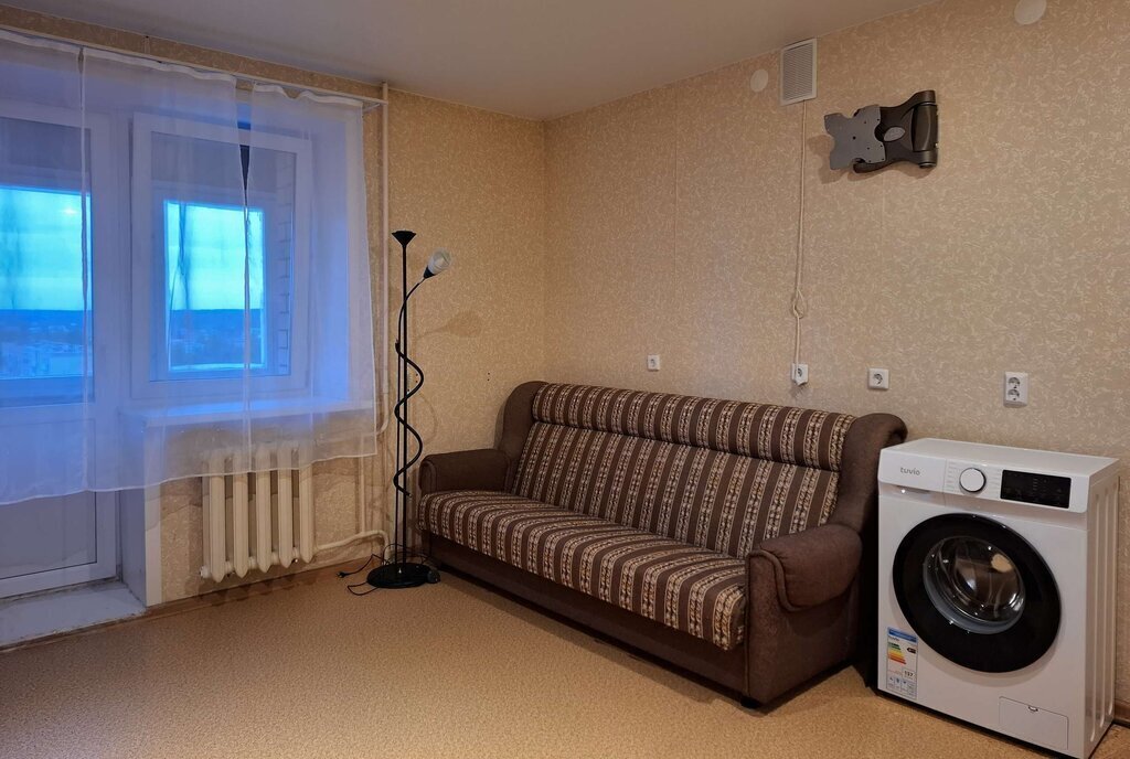 квартира г Киров микрорайон Коминтерновский ул Зеленина 7 фото 1
