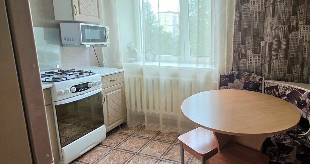 квартира г Новый Уренгой ул Юбилейная 1 фото 3