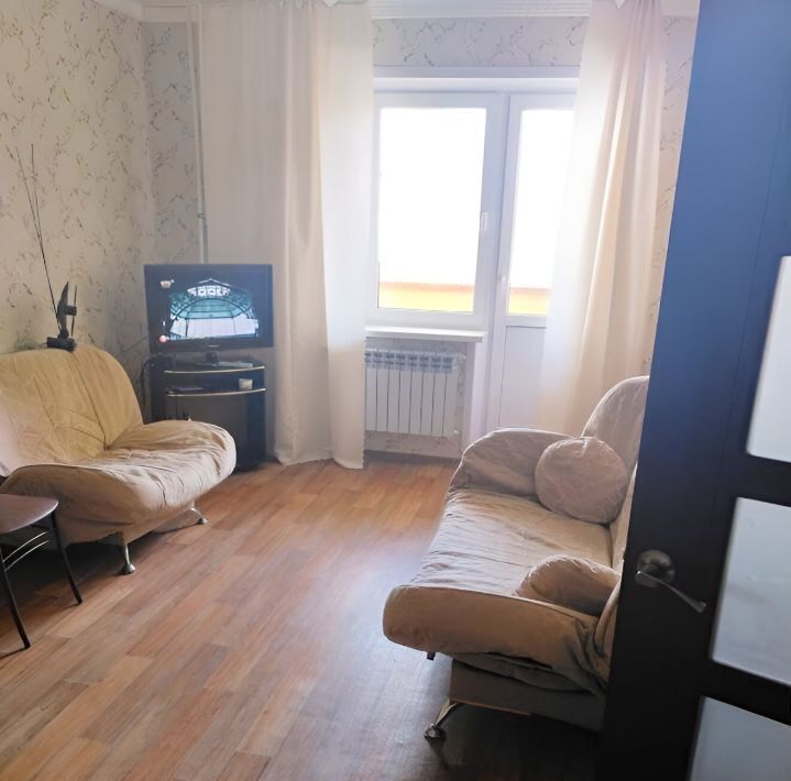 квартира г Астрахань р-н Кировский ул Куликова 85к/2 фото 1