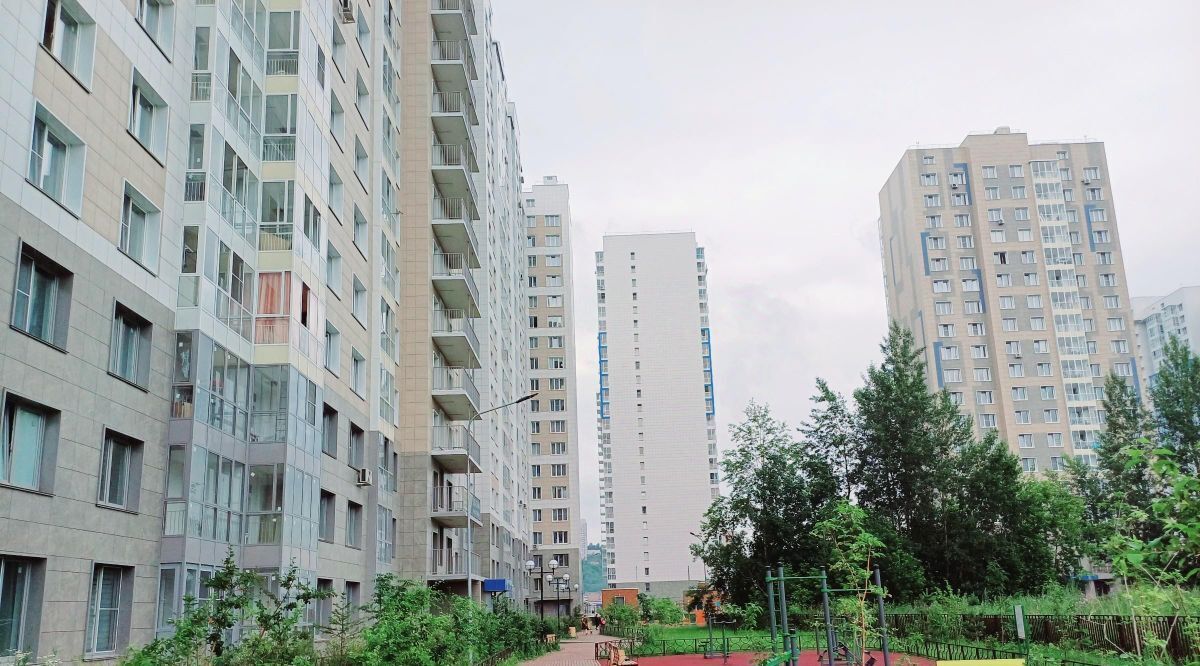 квартира г Красноярск р-н Свердловский ул Лесников 25а фото 16