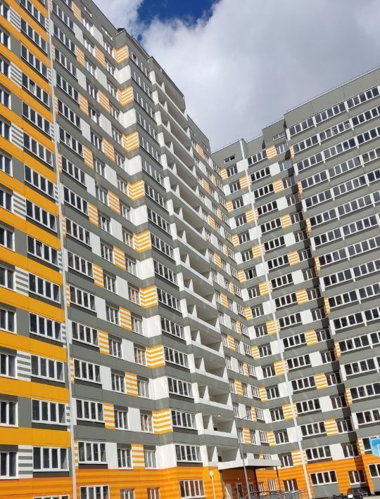 квартира г Оренбург р-н Промышленный ул Юркина 1 фото 1