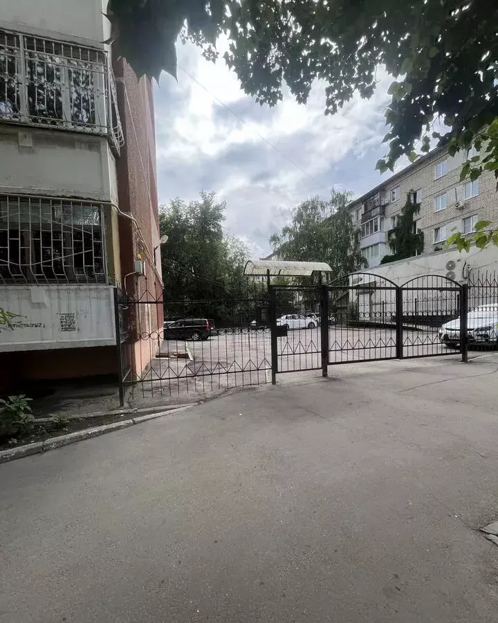 квартира г Саратов р-н Октябрьский ул Новоузенская 51/63 фото 2