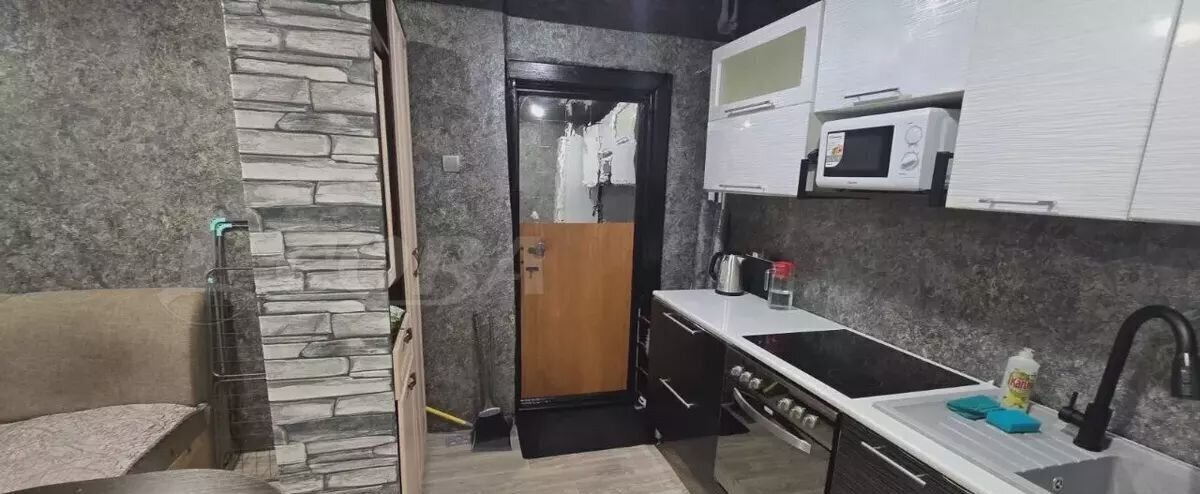 комната г Тобольск 6-й мкр-н, 42 фото 1