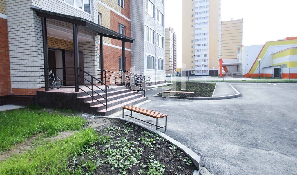 квартира г Тобольск 15-й микрорайон 14А фото 23