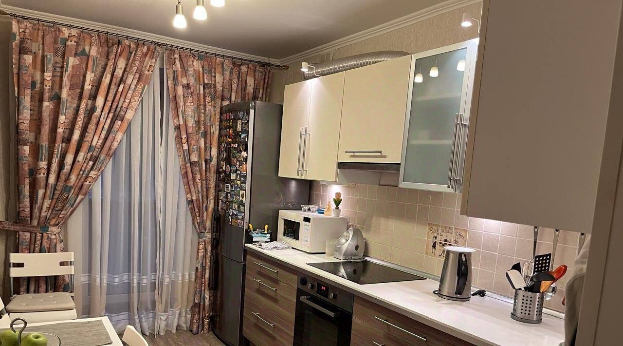 квартира г Тольятти р-н Автозаводский б-р Кулибина 2 2-й кв-л фото 2