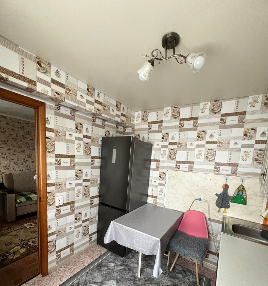 квартира г Астрахань ул Яблочкова 31 фото 8