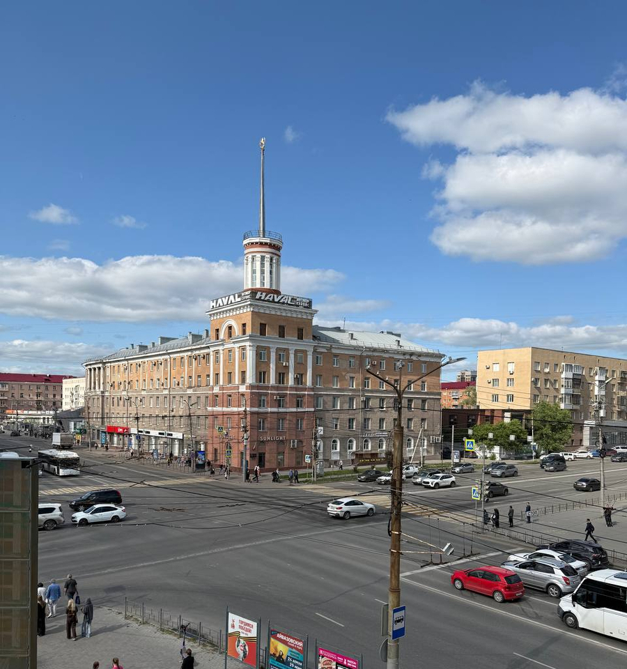 квартира г Омск пр-кт Карла Маркса 12 фото 2