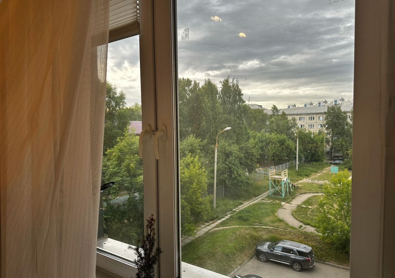 квартира г Иркутск р-н Октябрьский ул Ржанова 1/3 фото 16