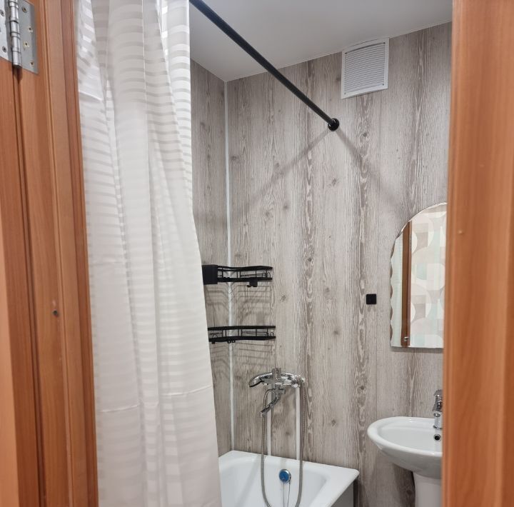 квартира г Омск р-н Кировский ул Лукашевича 15г фото 7