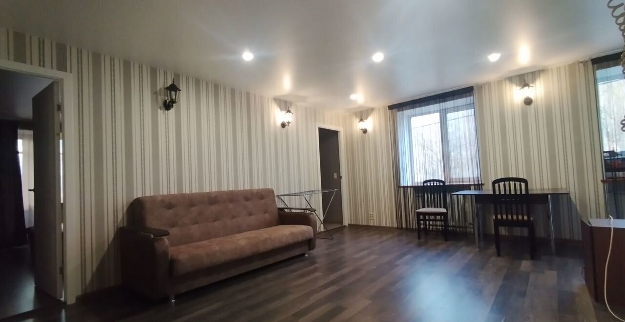 квартира г Рыбинск Центральный ул Карякинская 3 фото 1