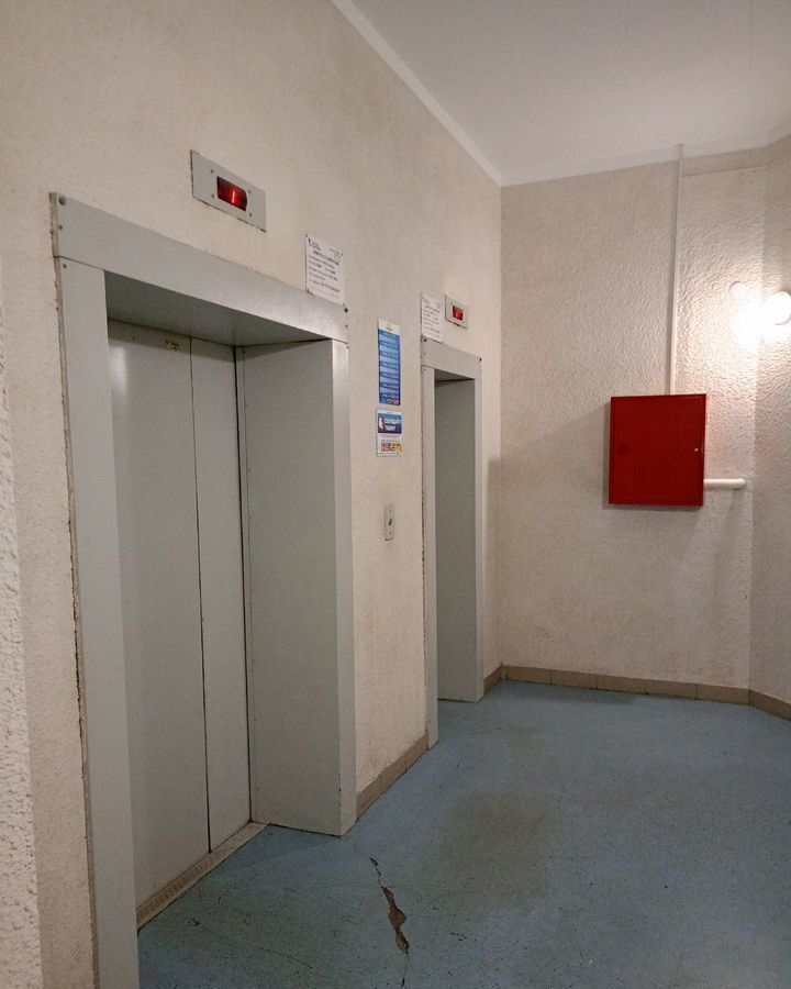 квартира г Красноярск р-н Октябрьский ул Михаила Годенко 6 фото 2