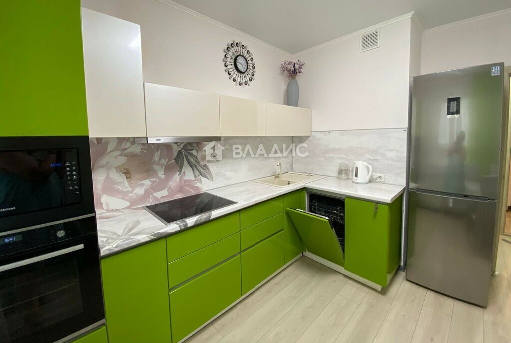 квартира г Тобольск 15-й микрорайон 11А фото 6