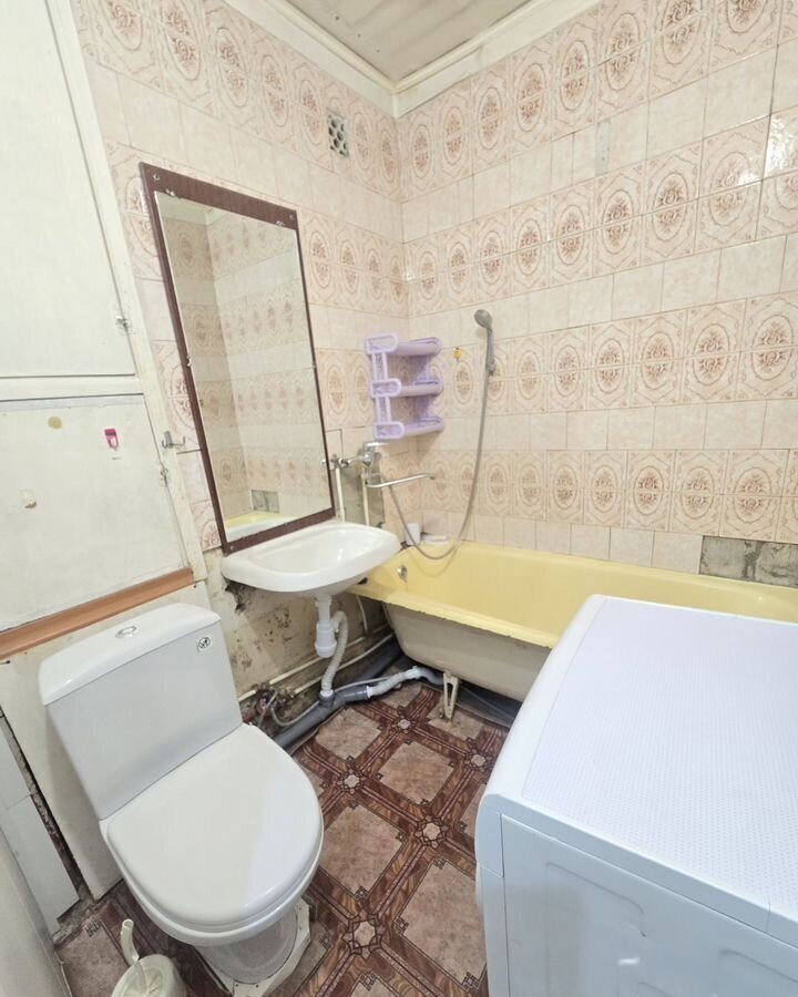 квартира г Кемерово р-н Кировский ул 40 лет Октября 19 фото 11