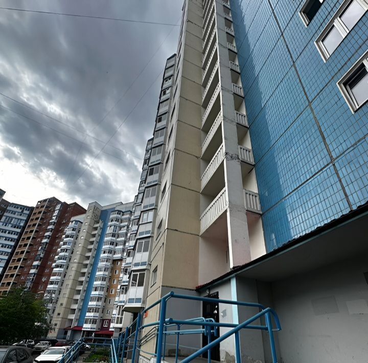 квартира г Красноярск р-н Центральный ул Мужества 18 фото 2