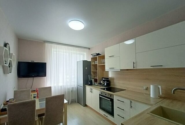 Академический ул Чкалова 242 фото