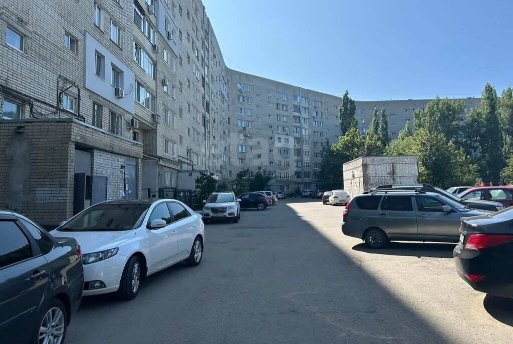 квартира г Саратов улица имени А. П. Чехова, 2 фото 17