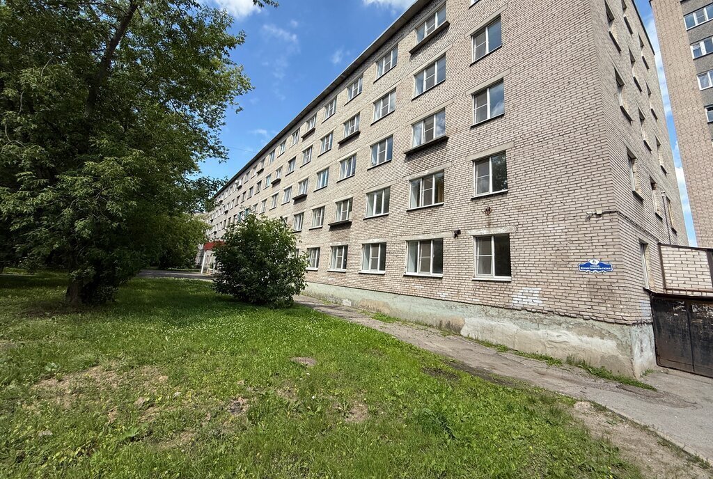 комната г Череповец ул Комсомольская 6 фото 12