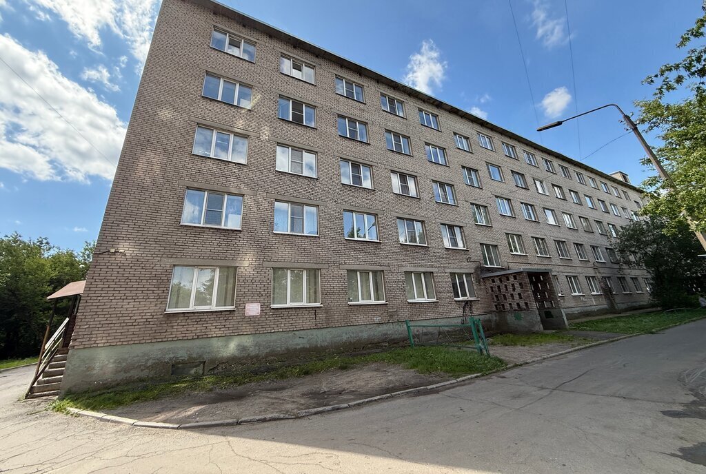 комната г Череповец ул Комсомольская 6 фото 13