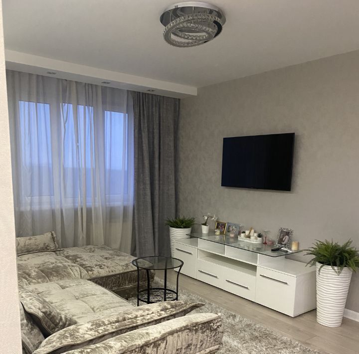 квартира г Москва метро Крылатское б-р Осенний 7к/2 фото 1