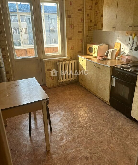 квартира г Тобольск 15, 10-й микрорайон фото 9