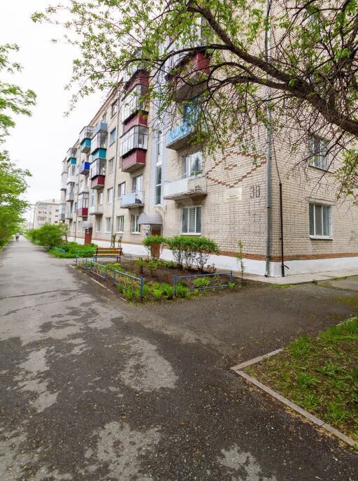 квартира г Ялуторовск ул Свердлова 38 фото 1