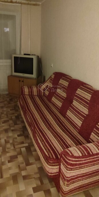 комната г Волгоград р-н Красноармейский улица, 28, Респ Удмуртская фото 2