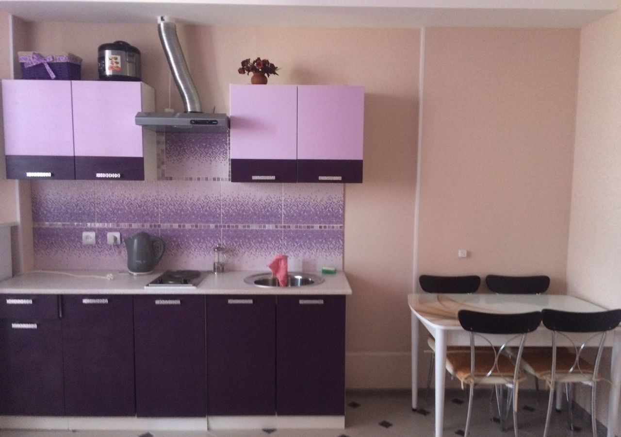 квартира г Волгоград р-н Советский ул им. Тимирязева 13 фото 1