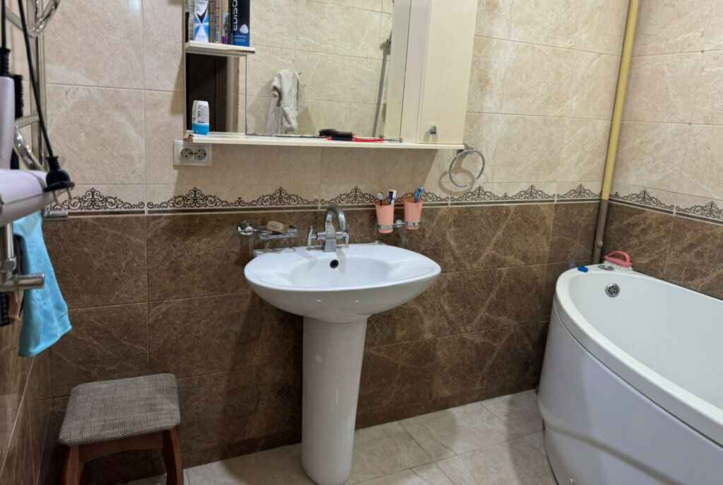 квартира г Владикавказ ул Братьев Щукиных 63к/3 фото 11