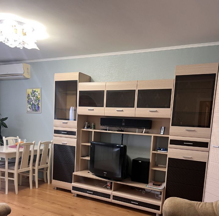 квартира г Тольятти р-н Автозаводский пр-кт Степана Разина 10 фото 8