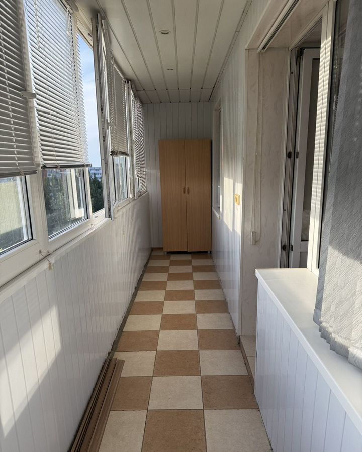квартира г Тольятти р-н Автозаводский 5-й квартал б-р Орджоникидзе 13 фото 3