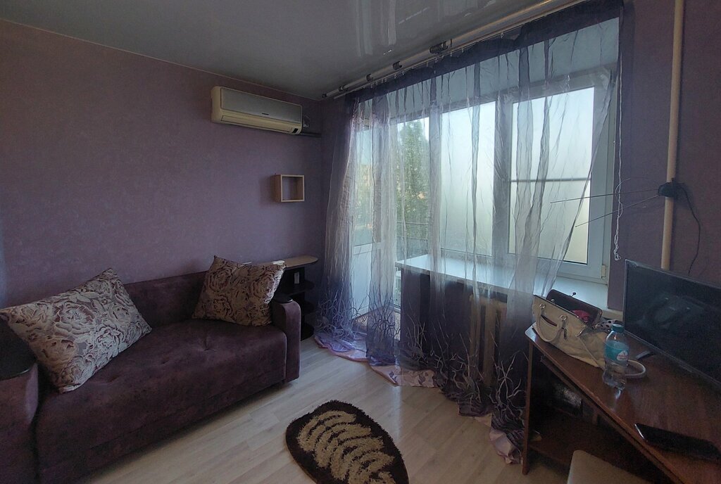 квартира г Волгоград ул 51-й Гвардейской 19а фото 2