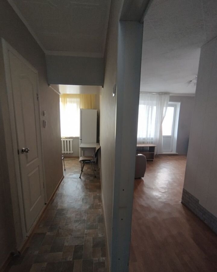 квартира г Тобольск 9-й мкр-н, 13А фото 5