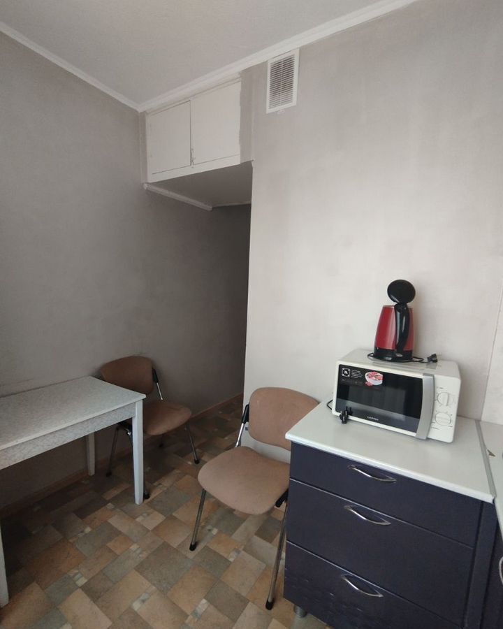 квартира г Тобольск 9-й мкр-н, 13А фото 7