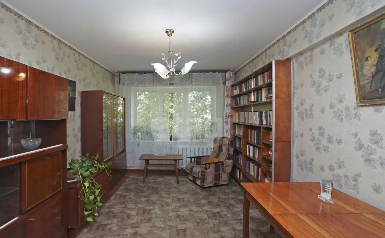 квартира г Омск р-н Октябрьский ул 75 Гвардейской бригады 6 фото 2