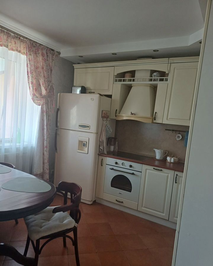 квартира г Великий Новгород Завокзальный ул Завокзальная 1к/1 фото 3